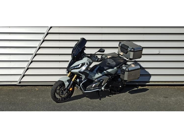 HONDA X-ADV 750