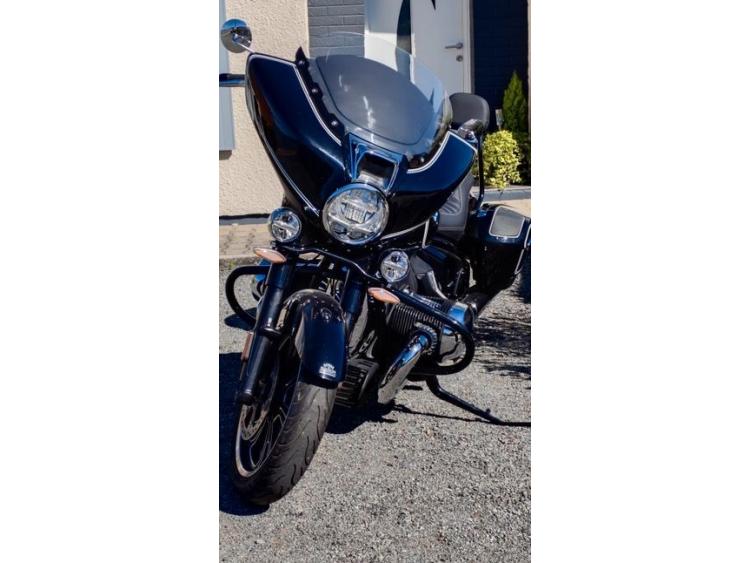 BMW R 18 B r18b classic harley street glide road indian chieftain