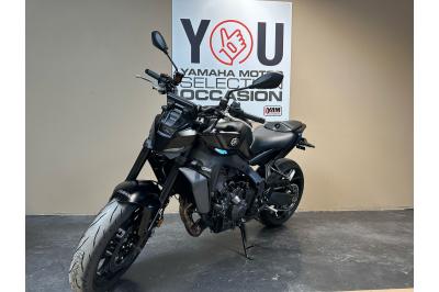 YAMAHA MT-09