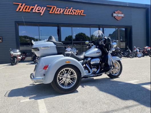 HARLEY-DAVIDSON TRIKE TRI GLIDE 1868 ULTRA