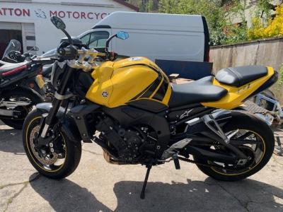 YAMAHA FZ1