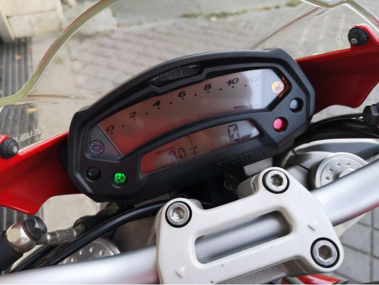 DUCATI 696 MONSTER A2