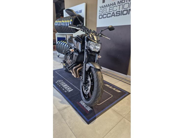 YAMAHA MT-07 (47.5CV)garantie 12 mois