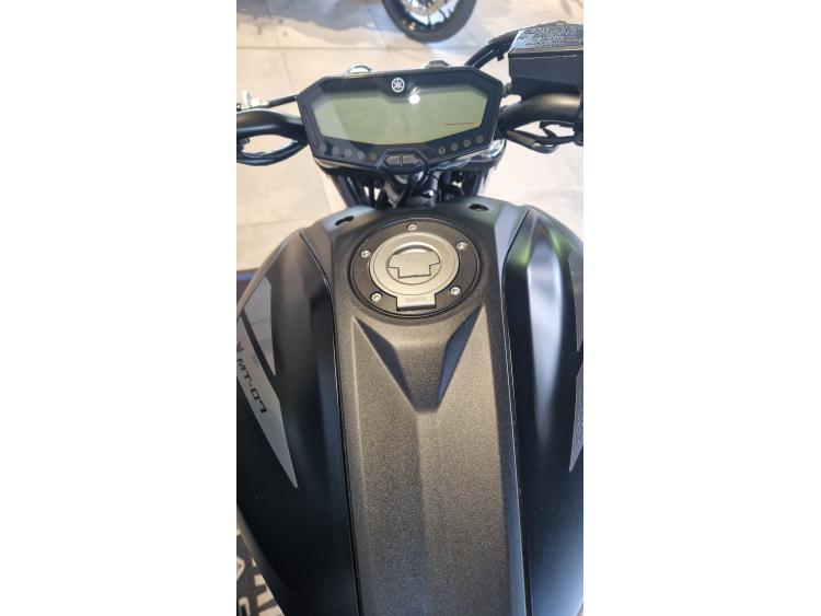YAMAHA MT-07 (47.5CV)garantie 12 mois