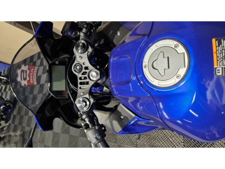 YAMAHA YZF-R3 120 € par mois