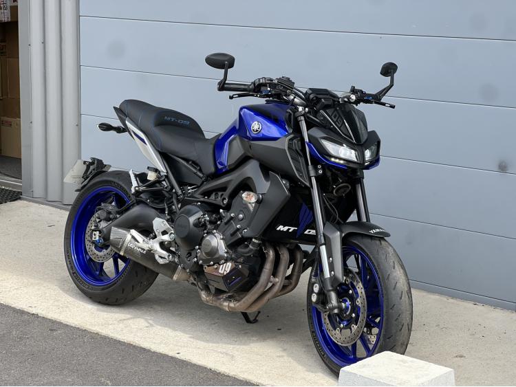 YAMAHA MT-09