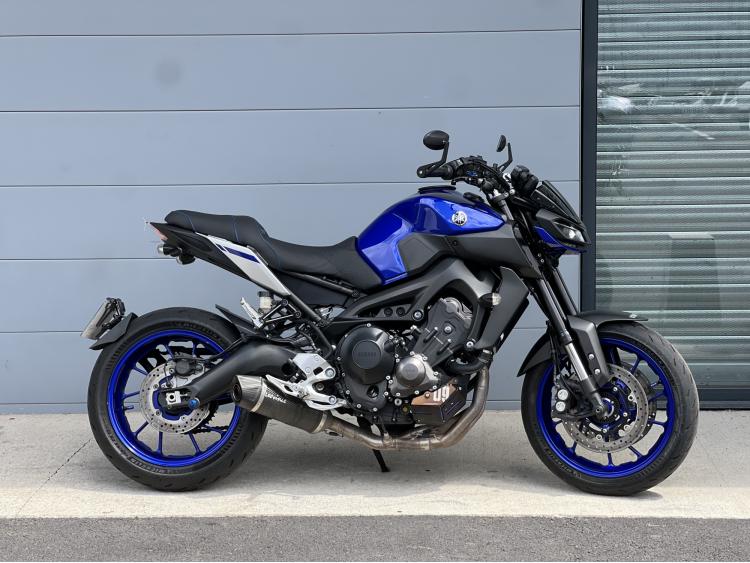 YAMAHA MT-09
