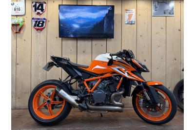 KTM 1290 SUPER DUKE R