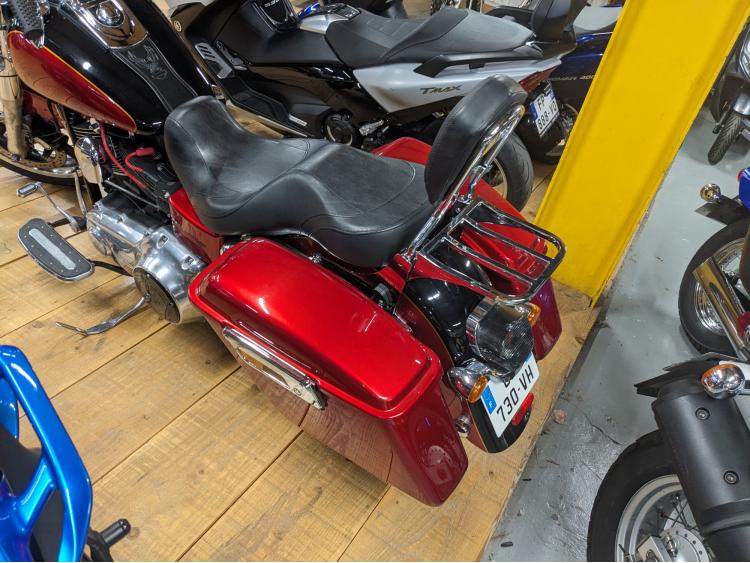 HARLEY-DAVIDSON DYNA SWITCHBACK 1690
