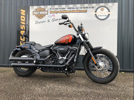 HARLEY-DAVIDSON SOFTAIL STREET BOB 1868