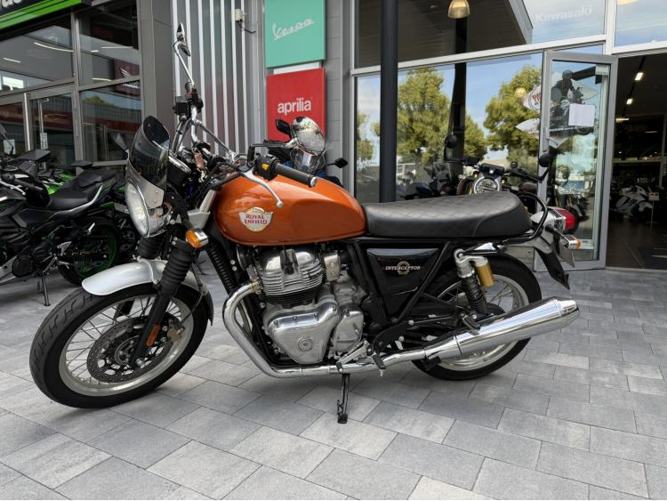 ROYAL ENFIELD INTERCEPTOR 650