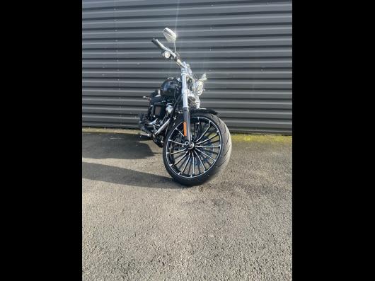 HARLEY-DAVIDSON SOFTAIL BREAKOUT 1923