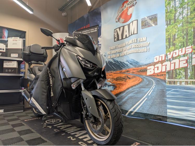 YAMAHA XMAX 300 Tech Max - GARANTIE 1 AN 