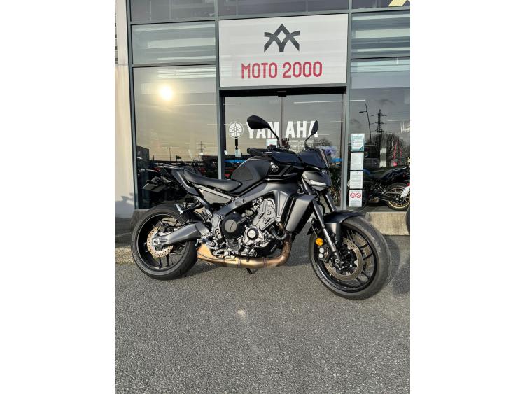 YAMAHA MT-09