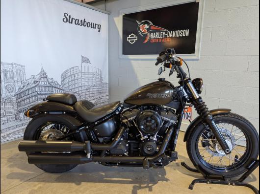 HARLEY-DAVIDSON SOFTAIL STREET BOB 1745