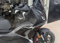 APRILIA SR GT 400