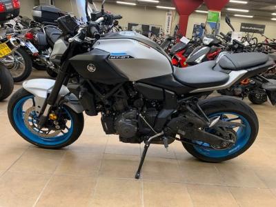 YAMAHA MT-07 (47.5CV)