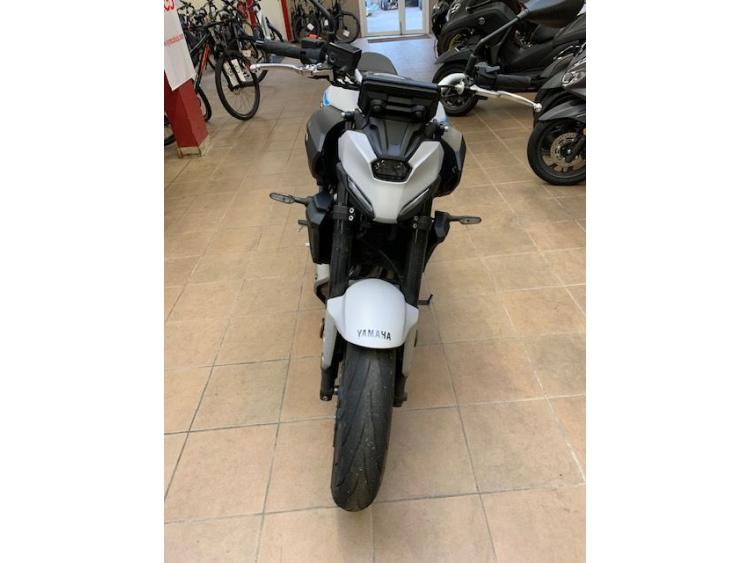 YAMAHA MT-07 (47.5CV)