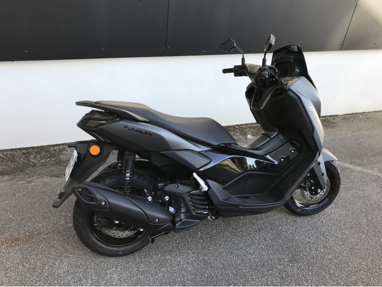YAMAHA NMAX 125