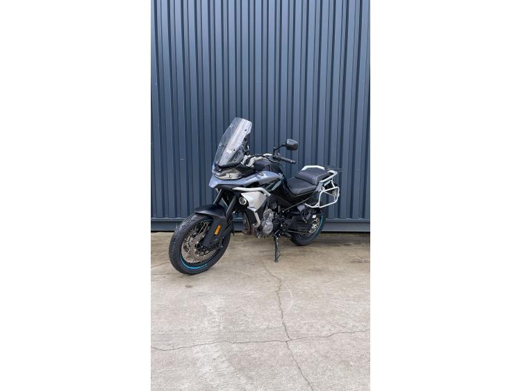CF MOTO MT 800 SPORT