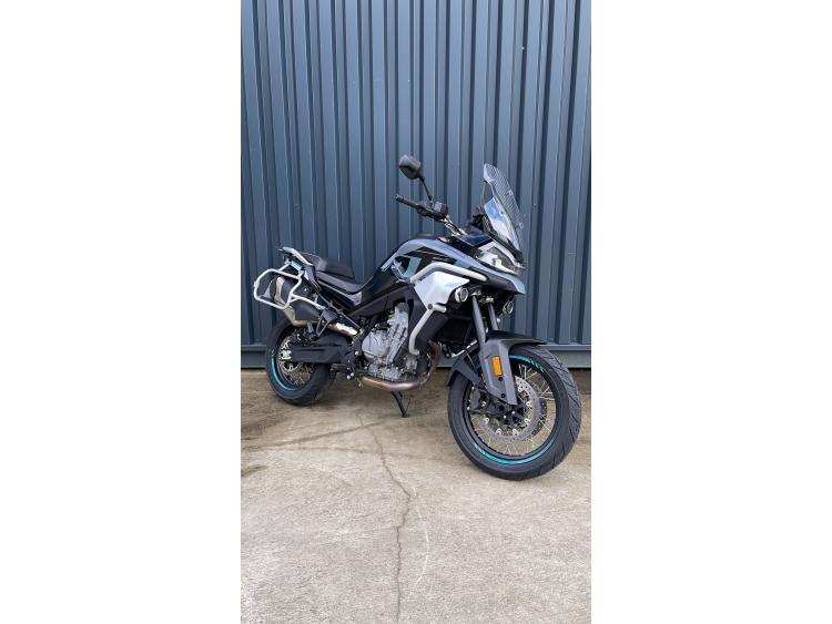 CF MOTO MT 800 SPORT