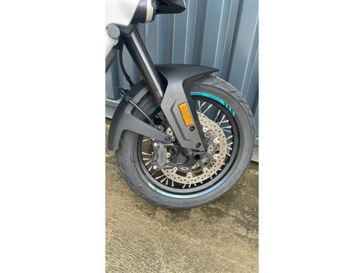 CF MOTO MT 800 SPORT