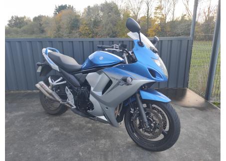 SUZUKI GSX650F