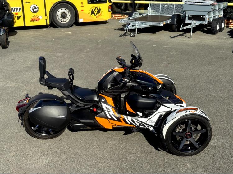 CAN-AM RYKER 900 SPORT canam can am piaggio mp3 500 530 cv3