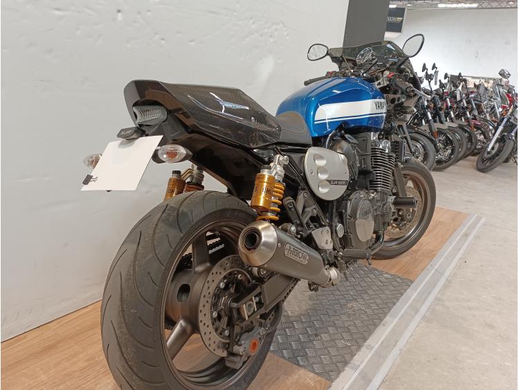 YAMAHA XJR 1300 CAFE RACER