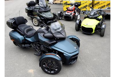 CAN-AM SPYDER F3