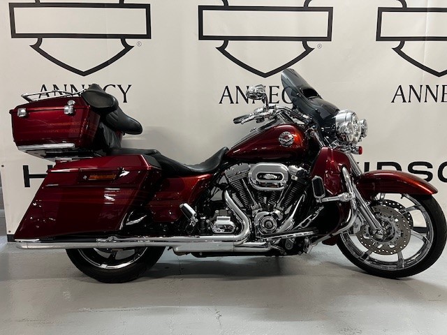 HARLEY-DAVIDSON TOURING ROAD KING 1800 CVO