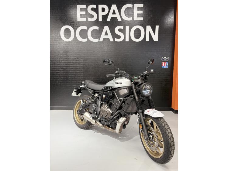 YAMAHA XSR 700