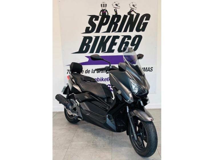 YAMAHA XMAX 125