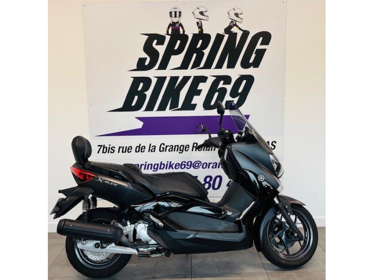 YAMAHA XMAX 125