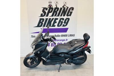 YAMAHA XMAX 125