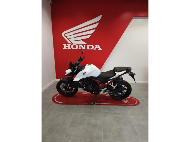 HONDA CB 750 HORNET