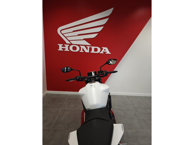 HONDA CB 750 HORNET