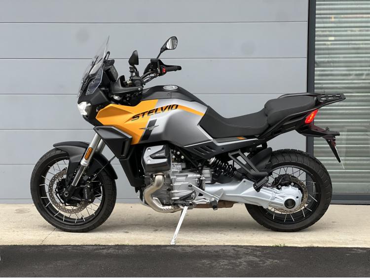 MOTO GUZZI STELVIO 1000