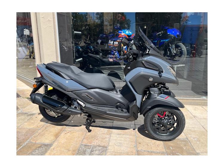 YAMAHA TRICITY 300