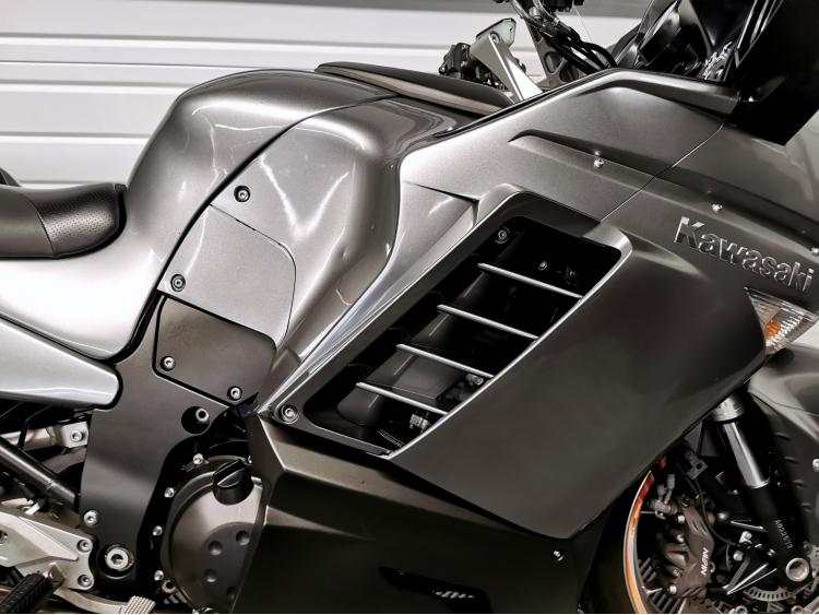KAWASAKI GTR 1400 GTR1400 - DEBRIDEE FULL - ABS