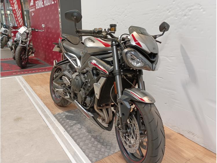 TRIUMPH 765 STREET TRIPLE RS