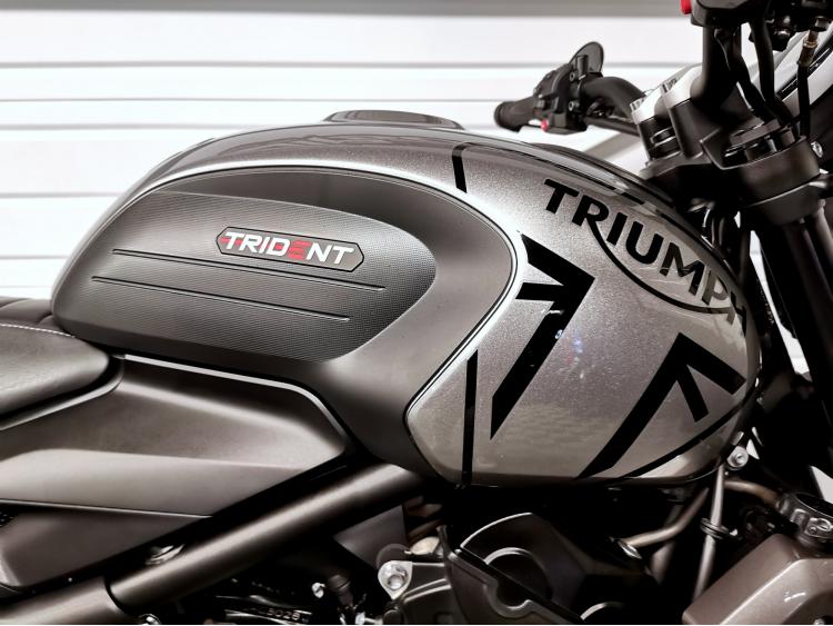 TRIUMPH TRIDENT 660 - Eligible A2 - 1ère main