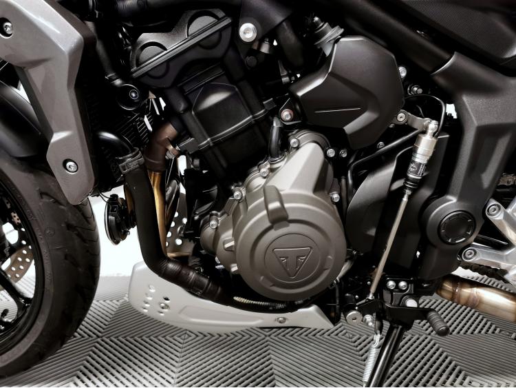 TRIUMPH TRIDENT 660 - Eligible A2 - 1ère main