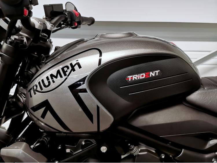 TRIUMPH TRIDENT 660 - Eligible A2 - 1ère main