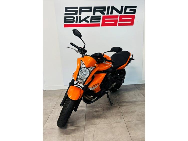 KAWASAKI ER-6