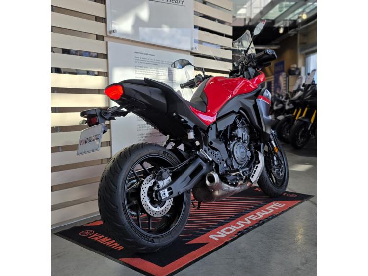 YAMAHA TRACER 7