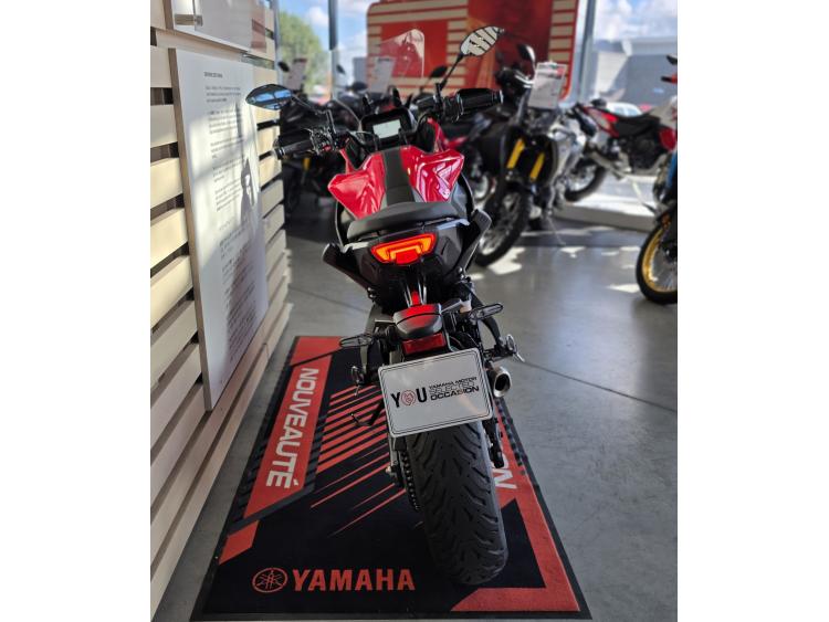 YAMAHA TRACER 7