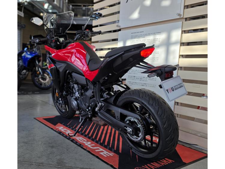 YAMAHA TRACER 7