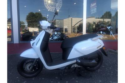 QJ MOTOR SCOOTER 125