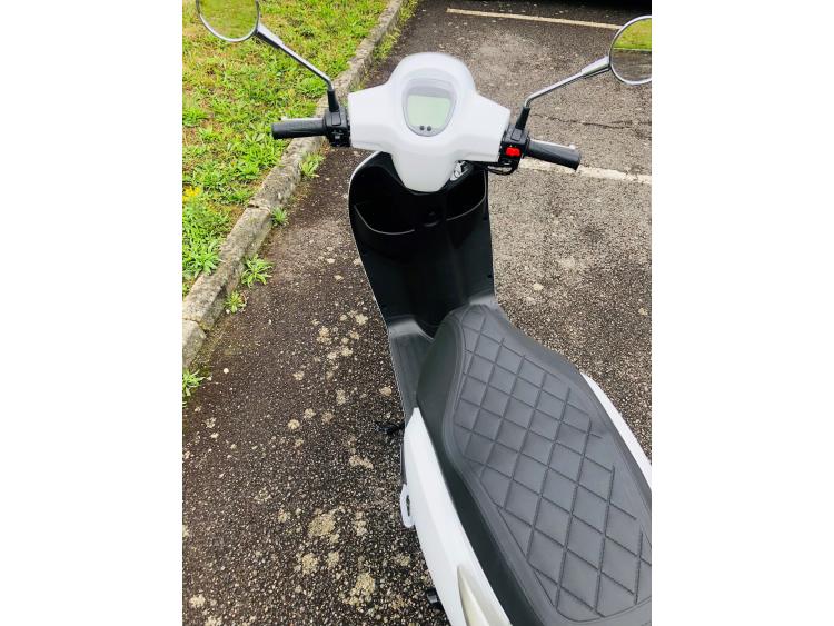 QJ MOTOR scooter 125 LTR